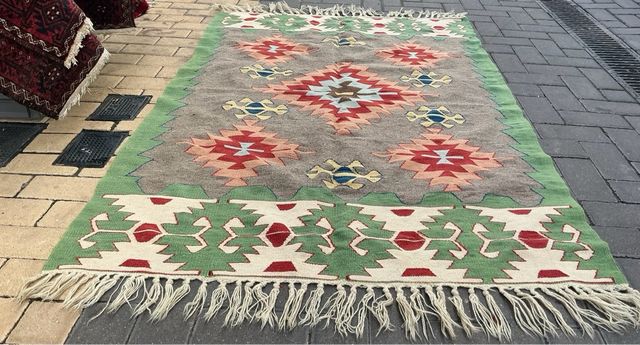 Kilim vintage in lana intrecciata a mano