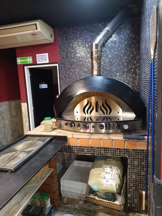 TRASPASO BRASERIA/PIZZ
