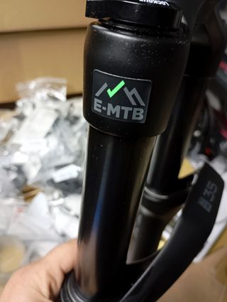 Forcella nuova MTB 29 boost 15x110 rockshox 35