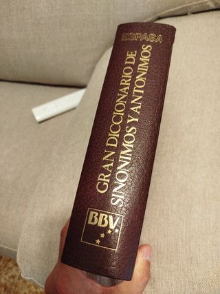 Diccionario de sinónimos y antónimos