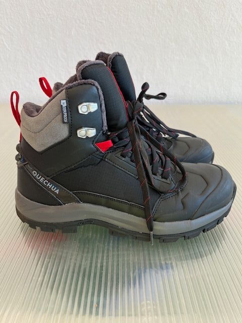 Scarpe trekking montagna neve QUECHUA tg. 40,5