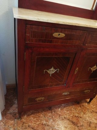 Mueble con marmol Precio negociable