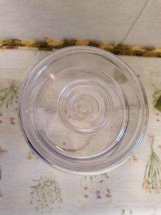 Contenitore per tenere il vino in temperatura