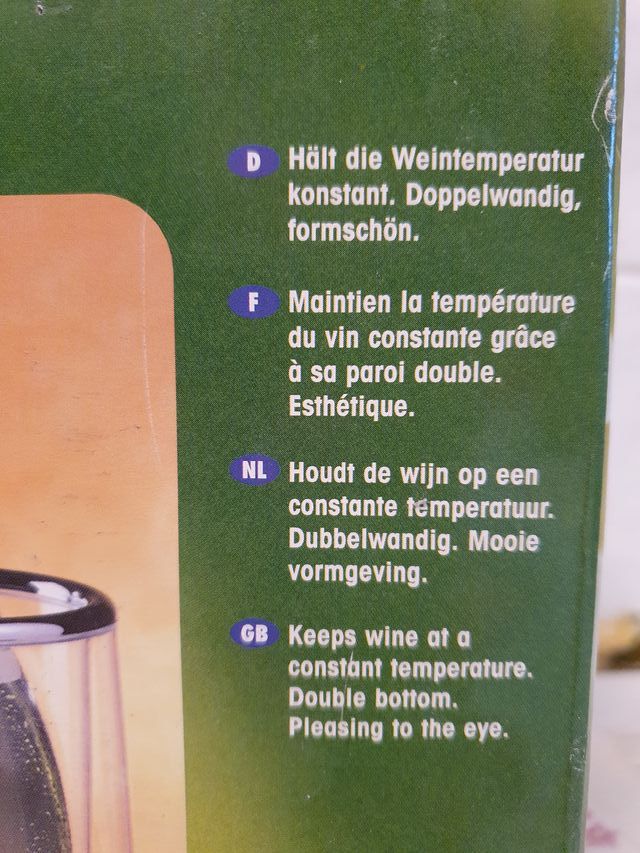 Contenitore per tenere il vino in temperatura