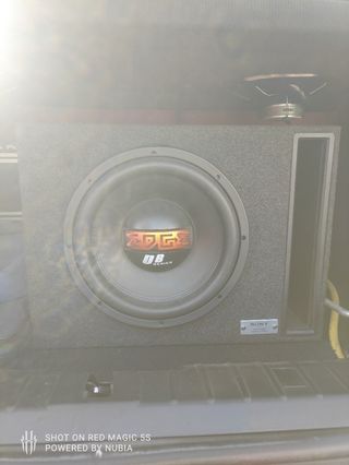 Subwoofer Edge 12' con cajón a medida