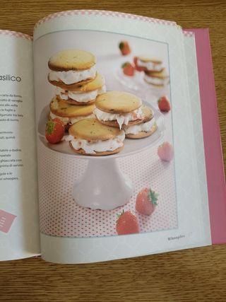 CUPCAKES, WHOOPIES Y MACARONS