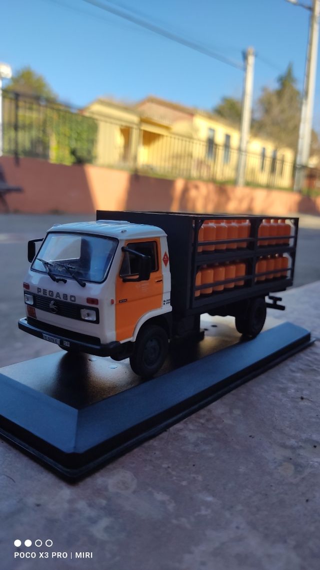 Pegasus Bekus 1988 1:43