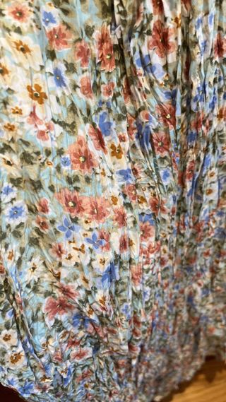 Falda flores Zara . Talla L