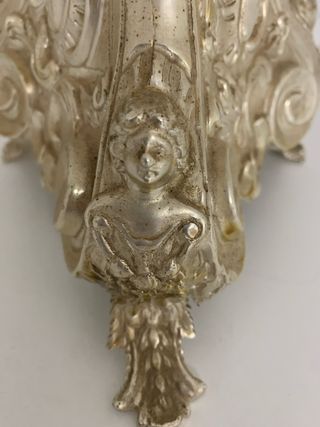 Pie de lampara antiguo .