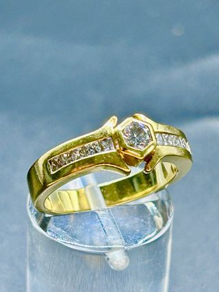 P5181JG ANILLO ORO Y DIAMANTES