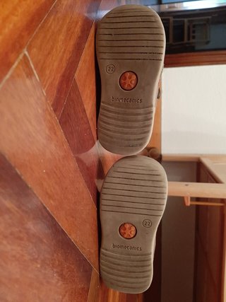 Zapatos biomecanics talla 22
