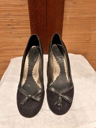 Zapato cuña ante negro Zara