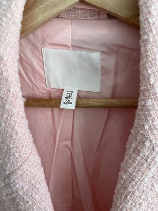 Abrigo rosa doble botonadura