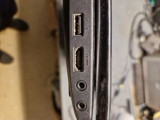 Portátil TOSHIBA AMD A8