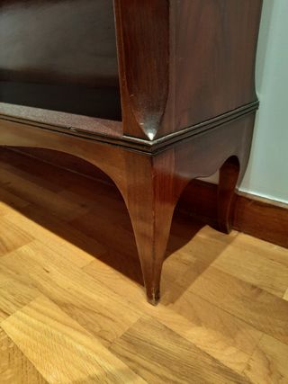 Dos Sillas antiguas año 50