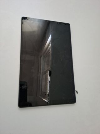 Tablet lenovo TB,X306F estropeada