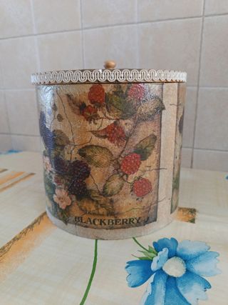 Scatola contenitore decoupage 