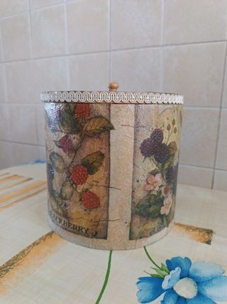 Scatola contenitore decoupage 