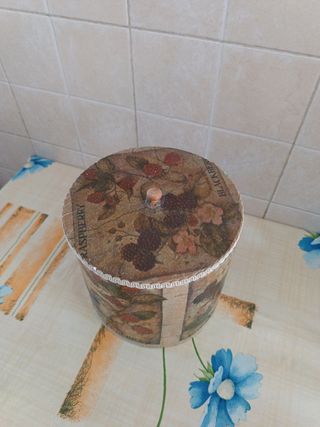 Scatola contenitore decoupage 