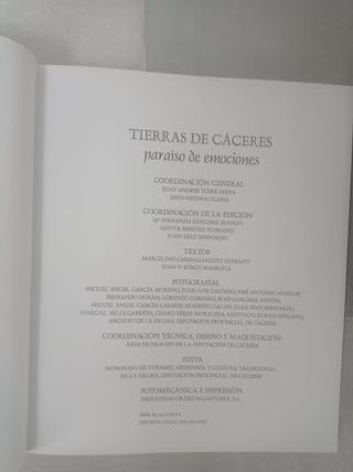 Libro Tierras de Cáceres: paraíso de emociones