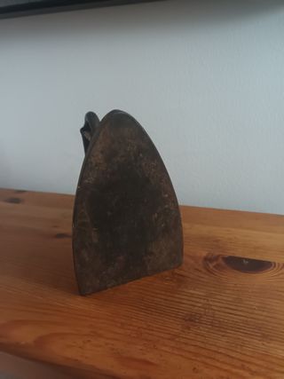 Plancha antigua de hierro