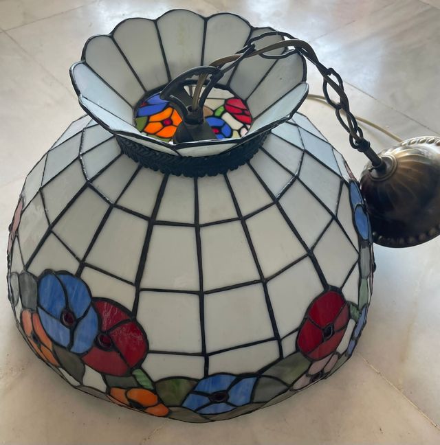 Lámpara Tiffany de vitral con flores