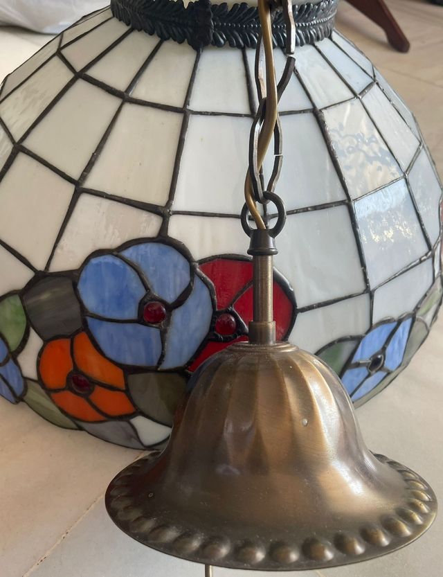 Lámpara Tiffany de vitral con flores
