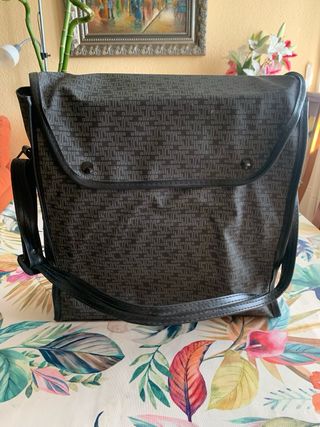 Maquina de escribir Olivetti Lettera 35