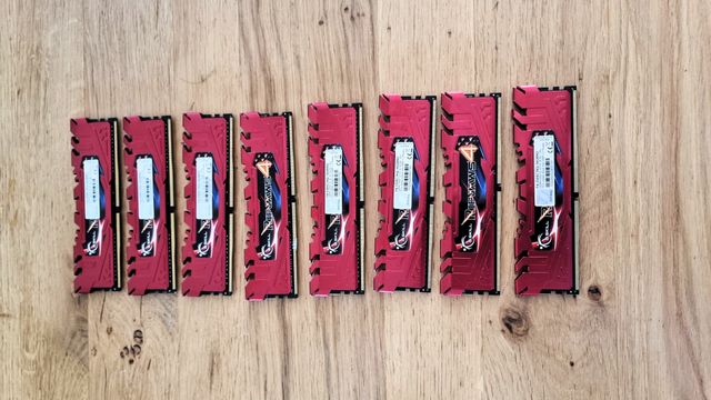 KIT RAM 32GB (8x4GB) G.SKILL DDR4 3300