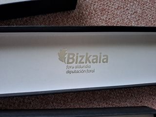 Lote de dos cajas rígidas nuevas