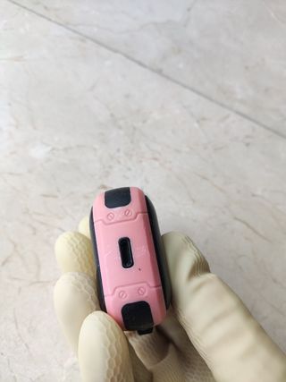 Auriculares inalámbricos negro y rosa