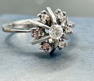 P9130JG ANILLO ORO BLANCO Y DIAMANTES