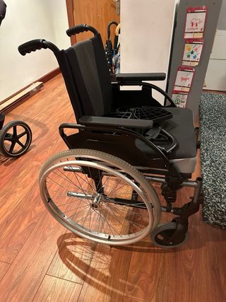 Silla de ruedas Breezy style con cojin