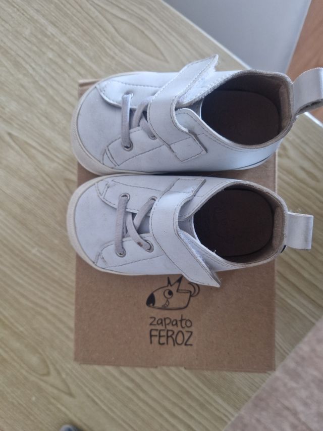 Zapatilla feroz turia