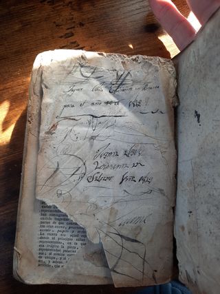 Costumbres e historia Romana. Libro antiguo