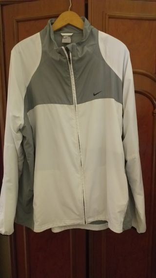 Chaqueta chándal NIKE XXL y REEBOK XXL.