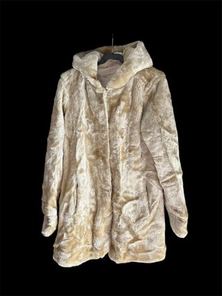 Abrigo larguito pelo peluche