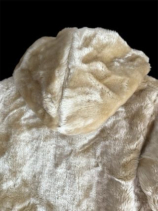 Abrigo larguito pelo peluche