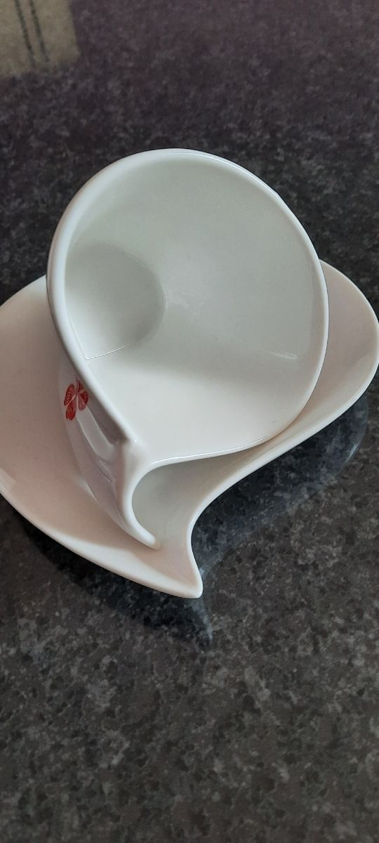 2 tazzine in porcellana