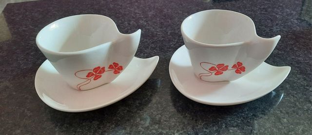 2 tazzine in porcellana