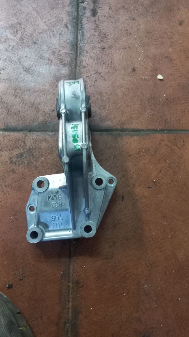 Soporte de caja cambio peugeot 206