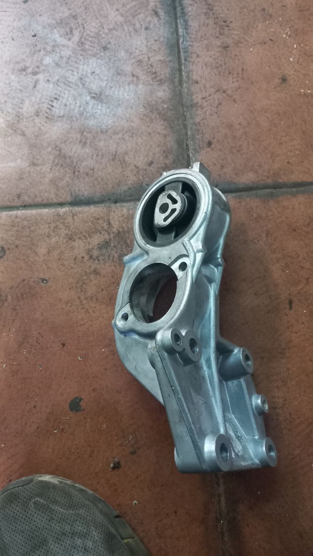 Soporte de caja cambio peugeot 206