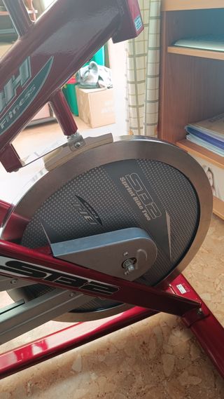 Bicicleta indoor BH Fitness