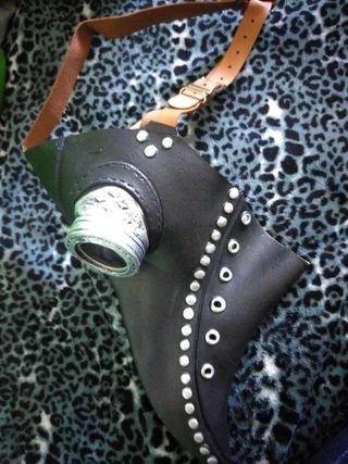 CAPA Y MASCARA PARA DISFRACES 