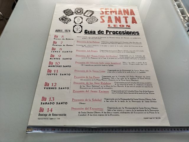 Semana santa de León , lote de 18  carteles