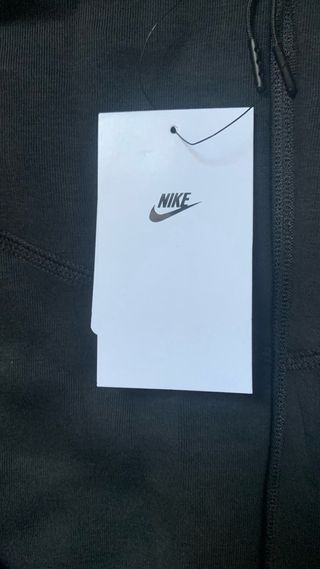 Chandal tech negro 