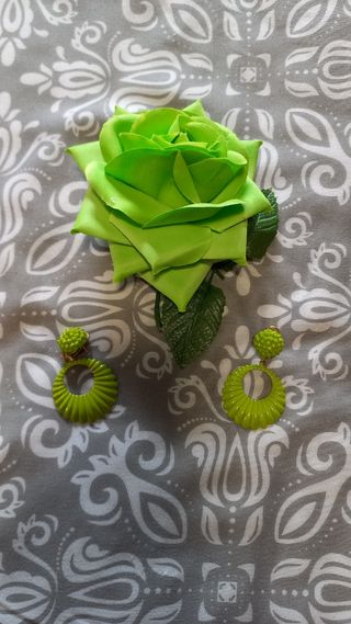 Corpiño flamenca, mantoncillo y complementos