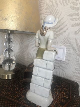 Figura porcelana numerada Tito