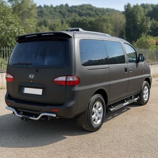 Hyundai H-1 4x4 camper