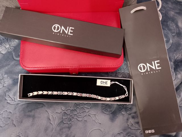 Bracciale in acciaio